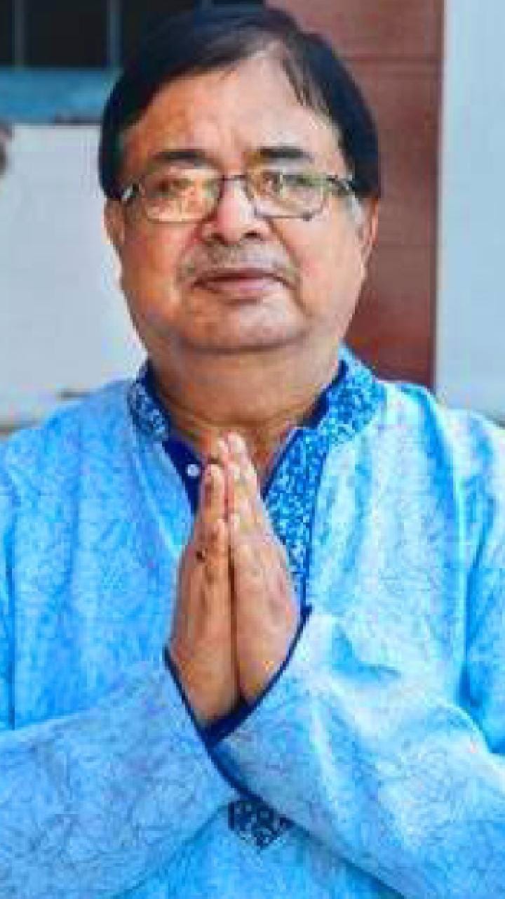 ডিম ও পচা টমেটোর বৃষ্টি! দিনহাটায় প্রিজন ভ্যানের ভেতরেই চরম ক্ষোভের মুখে উদয়ন গুহ