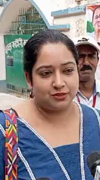 ক্যান্টিনের বিল ১ কোটি! বালু-কন্যার বড় পর্দা ফাঁস!