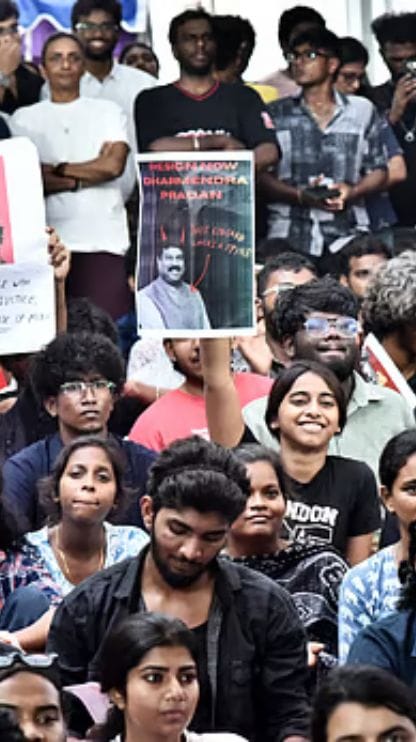 ধর্মতলায় সাংবাদিক হামলার ঘটনায় চিহ্নিত ৭০ বহিরাগত...