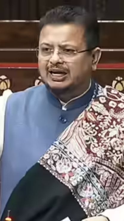 আন্দোলনে ঝান্ডার বদলে ডান্ডা? সাংবাদিক আক্রমণের তীব্র নিন্দা ঋতব্রতর
