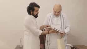 প্রসেনজিৎ চট্টোপাধ্যায়ের বাড়িতে হঠাৎ অমিত শাহ, জোর জল্পনা