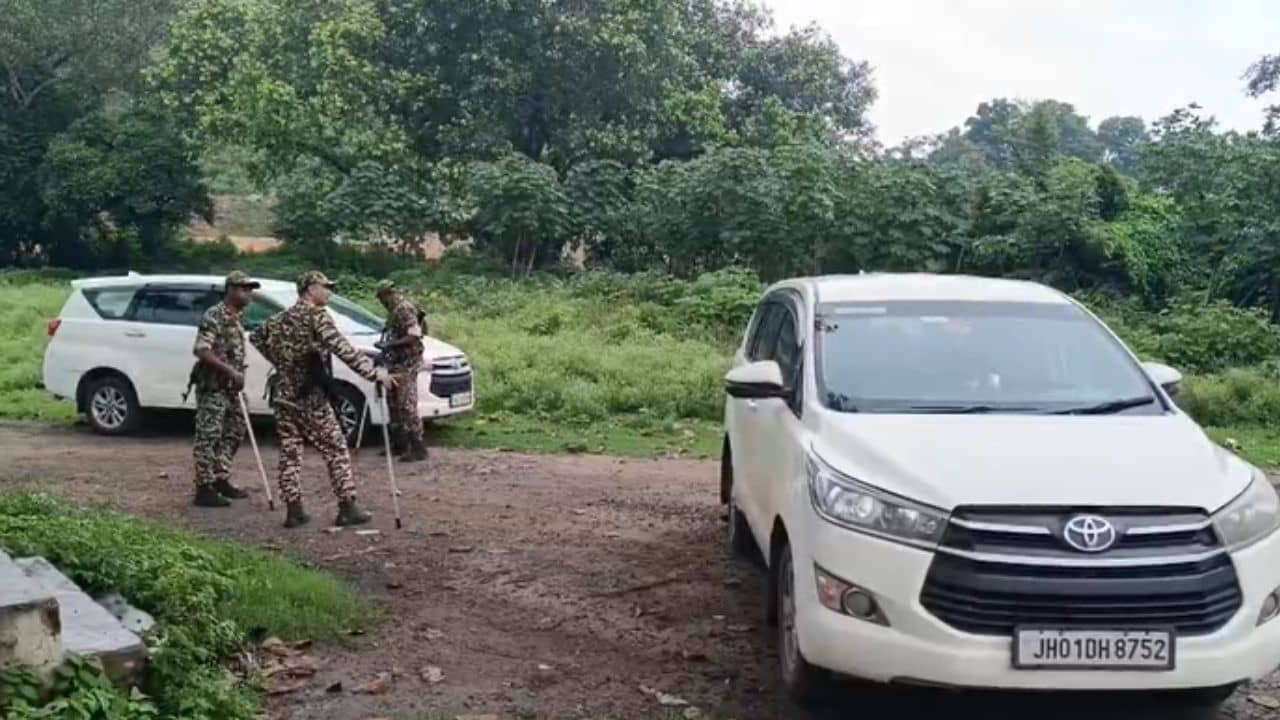 Asansol: ধানবাদে ইডির জোর তল্লাশি, ২৫ জায়গায় হানা