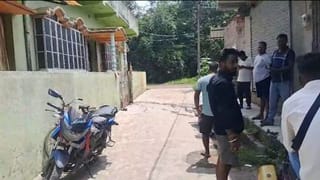 Bhatpara:  বিজেপি কর্মীকে কুপিয়ে খুনের চেষ্টার অভিযোগ, তপ্ত ভাটপাড়া