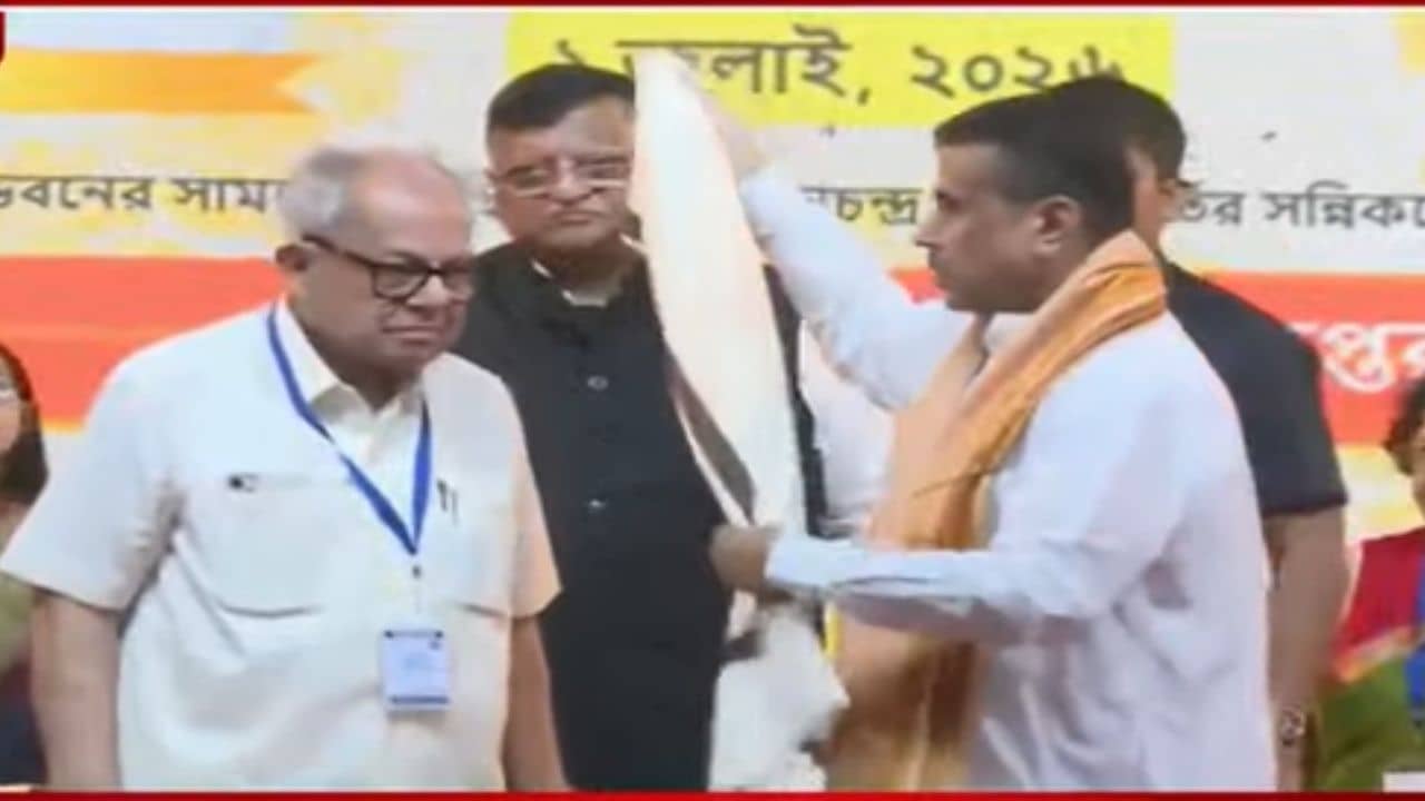 West Bengal NEWS LIVE: বিধানচন্দ্রের নামে হল বিধাননগর হাসপাতাল, প্রধানমন্ত্রী মাতৃ যোজনার উদ্বোধন