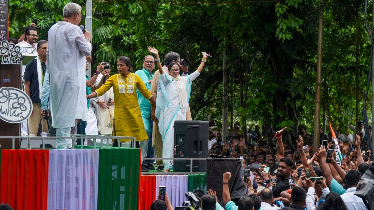 Calcutta High Court: ২১ শে জুলাইয়ের সভা শেষ করার পরই ফের মামলা হয়ে গেল মমতার তৃণমূলের বিরুদ্ধে