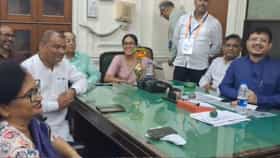 LIVE: মমতা শিবিরের পদ ছেড়েই বিধানসভায় ঋতব্রতর মুখোমুখি চন্দ্রিমা