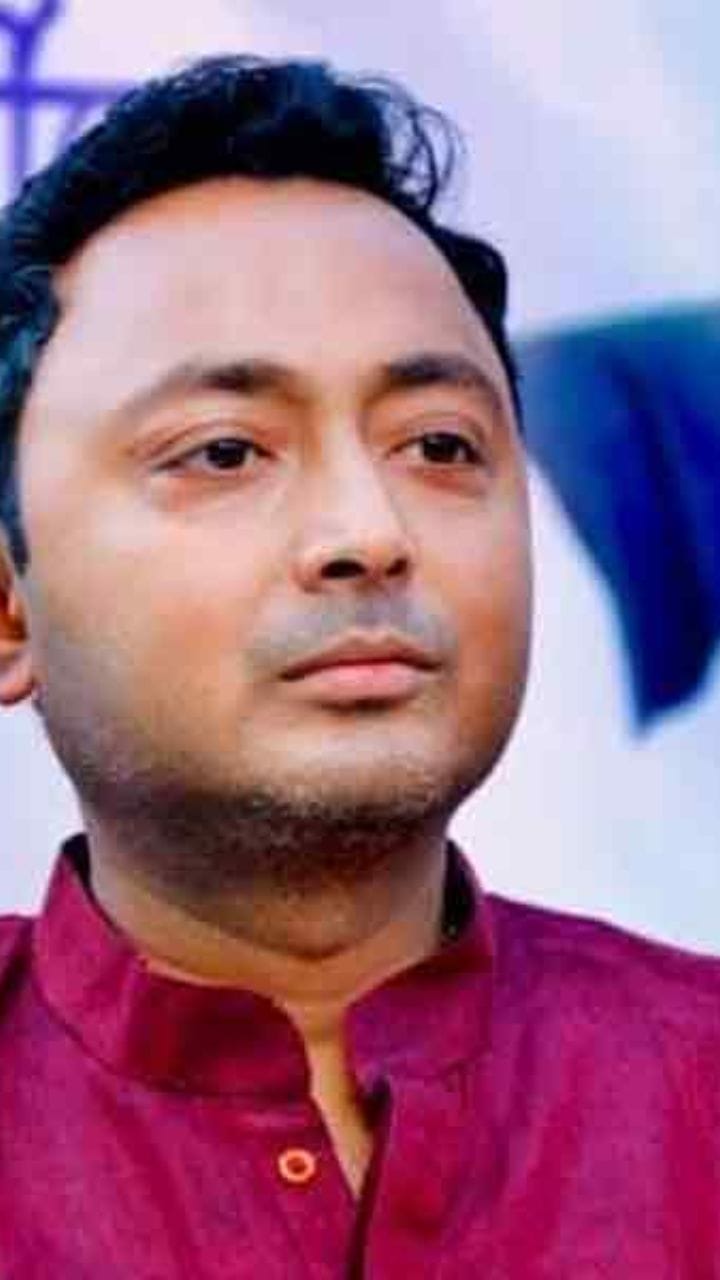 রাজ্য পুলিশের STF-এর হাতে গ্রেফতার দেবরাজ চক্রবর্তী