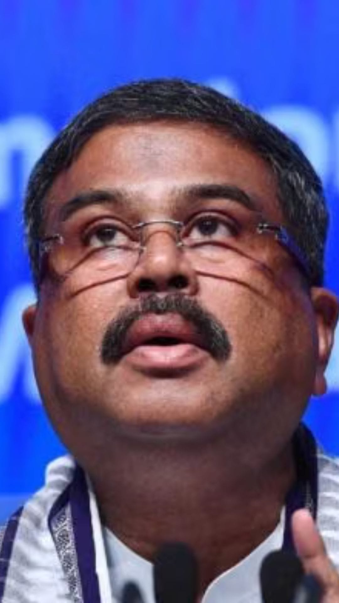 ইস্তফা দিলেন ধর্মেন্দ্র প্রধান