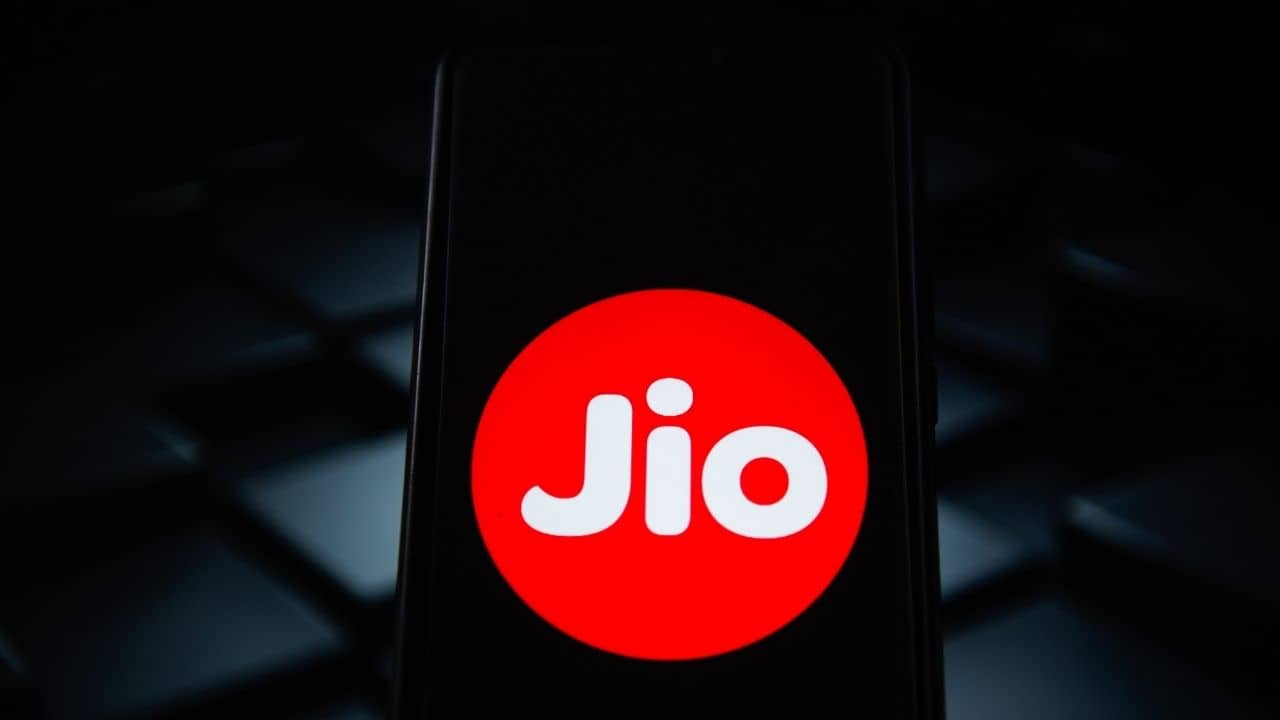 Jio Pro Pack: আরও বড় দরজা খুলে দিল JIO, মাত্র ৫৫ টাকাতেই ১৫০ প্রিমিয়াম চ্যানেল!