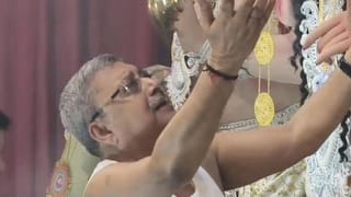Kalyan Banerjee’s Durga Puja: খুঁটি পুজো হয়নি, আর কি দেখা যাবে না কল্যাণের সেই কান্না?