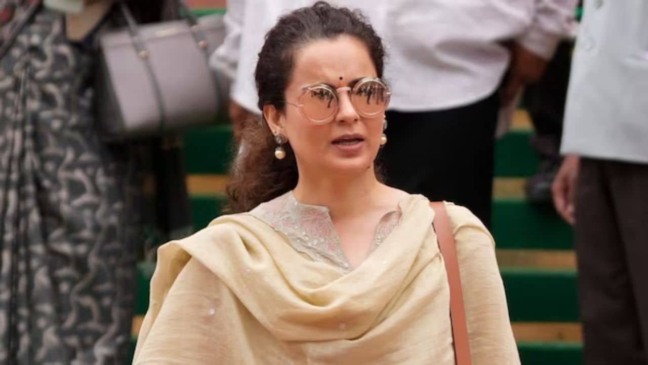Kangana Ranaut: ‘ককরোচ জনতা পার্টি’র বিক্ষোভের বিরুদ্ধে এবার গর্জে উঠলেন কঙ্গনা, কী বললেন বিজেপি সাংসদ?