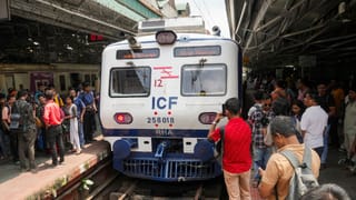 AC Local Train: ১ অগস্ট থেকে এই দুই স্টেশনে আর দাঁড়াবে না এসি লোকাল, থামবে নতুন তিন স্টপেজে