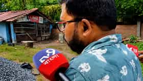 লরি থেকে তোলা নেওয়ায় অভিযুক্ত অফিসারদের দেখতে গিয়ে ইন্সপেক্টরদের দৌড়