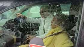 LIVE: কালীঘাটে মমতা বন্দ্যোপাধ্য়ায়ের বাড়িতে এলেন জয়া বচ্চন