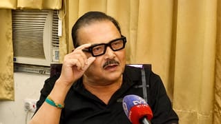 Madan Mitra: ‘কোন দলে আছি নিজেই জানি না’, রাজনীতিতে দম আটকে আসছে মদন মিত্রের