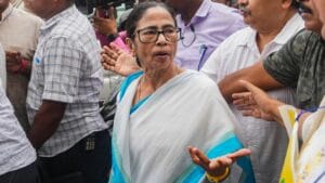 ৪৪০ কোটির অ্যাকাউন্ট ফ্রিজ, কী করবে তৃণমূল!