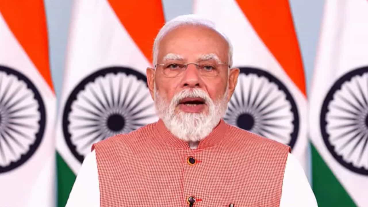 Narendra Modi at Kolkata: কীভাবে প্রতিকূলতাকে চ্যালেঞ্জ জানিয়েছিলেন শ্যামাপ্রসাদ, কলকাতার অনুষ্ঠানে তুলে ধরলেন প্রধানমন্ত্রী Narendra Modi at Kolkata: কীভাবে প্রতিকূলতাকে চ্যালেঞ্জ জানিয়েছিলেন শ্যামাপ্রসাদ, কলকাতার অনুষ্ঠানে তুলে ধরলেন প্রধানমন্ত্রী