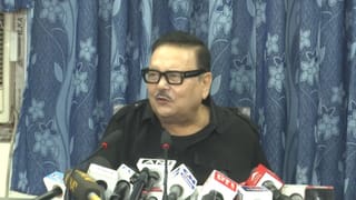 ‘মনে হচ্ছে যেন আলেকজান্ডার পুরুর সঙ্গে কথা বলছে’, কেন বললেন মদন?