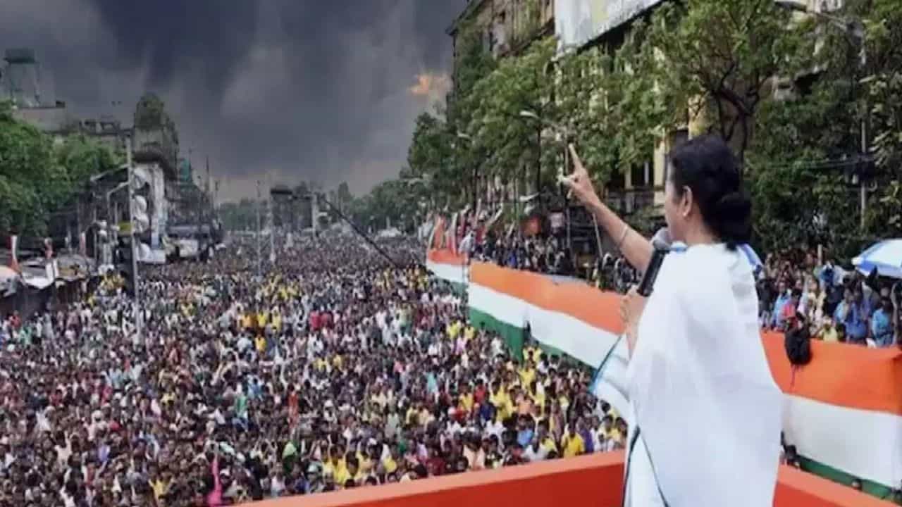 1993 July 21 Firing: শুভেন্দু 'বিস্ফোরণ' ঘটানোর আগে জেনে নিন কী এই সুশান্ত চট্টোপাধ্যায় কমিশন 1993 July 21 Firing: শুভেন্দু 'বিস্ফোরণ' ঘটানোর আগে জেনে নিন কী এই সুশান্ত চট্টোপাধ্যায় কমিশন