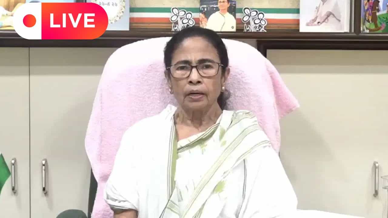 West Bengal Live Update: ২১ জুলাই নিয়ে আদালতের দৃষ্টি আকর্ষণ কালীঘাট তৃণমূলের, বুধবার শুনানি West Bengal Live Update: ২১ জুলাই নিয়ে আদালতের দৃষ্টি আকর্ষণ কালীঘাট তৃণমূলের, বুধবার শুনানি