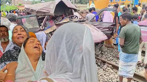 Murshidabad: ‘মা মনটা কেমন করছে, একটু জল দাও না’, শ্মশানের নিস্তব্ধতা গোবিন্দপুরে