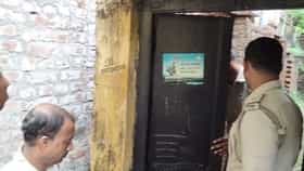 বাড়ি ভাড়া নিয়ে মধুচক্র চালানোর অভিযোগ তৃণমূল নেতার বিরুদ্ধে