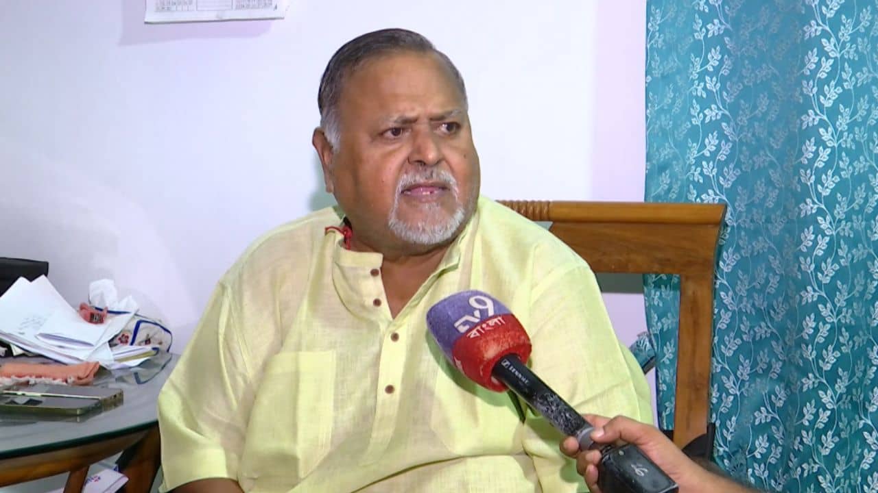 Partha Chatterjee: অভিষেককে তুলতেই শুভেন্দুকে গুরুত্ব দেওয়া হয়নি, এবার কোন পথে পার্থ?