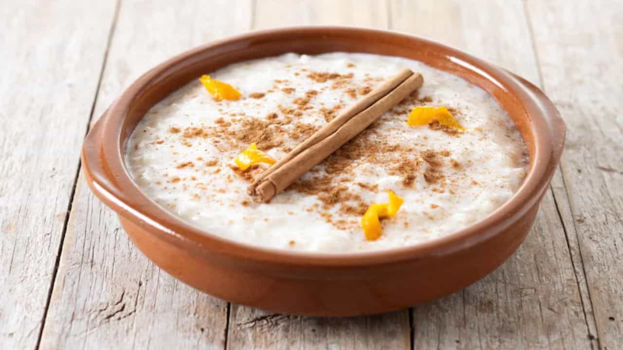 Milk Powder Payesh: দুধ নয়, মিল্ক পাউডার দিয়েই বানান পায়েস, কায়দাটা কিন্তু একটু আলাদা Milk Powder Payesh: দুধ নয়, মিল্ক পাউডার দিয়েই বানান পায়েস, কায়দাটা কিন্তু একটু আলাদা