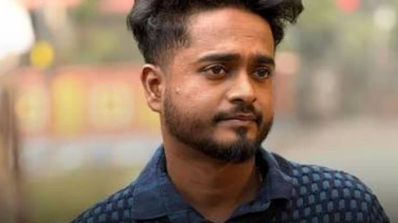 বিতর্কের মাঝেই বাবা হলেন প্রেতকথার গৌরব, স্ত্রী প্রিয়াঙ্কার কোলে ছেলে এল নাকি মেয়ে?
