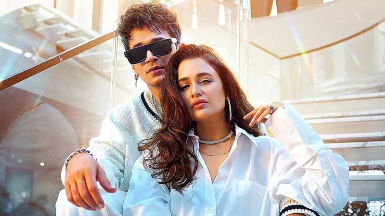 ভাঙতে বসেছিল সংসার, দিনে ১৮ টা ওষুধ খেতেন, কোন সত্য সামনে আনলেন প্রিন্স নরুলা ভাঙতে বসেছিল সংসার, দিনে ১৮ টা ওষুধ খেতেন, কোন সত্য সামনে আনলেন প্রিন্স নরুলা