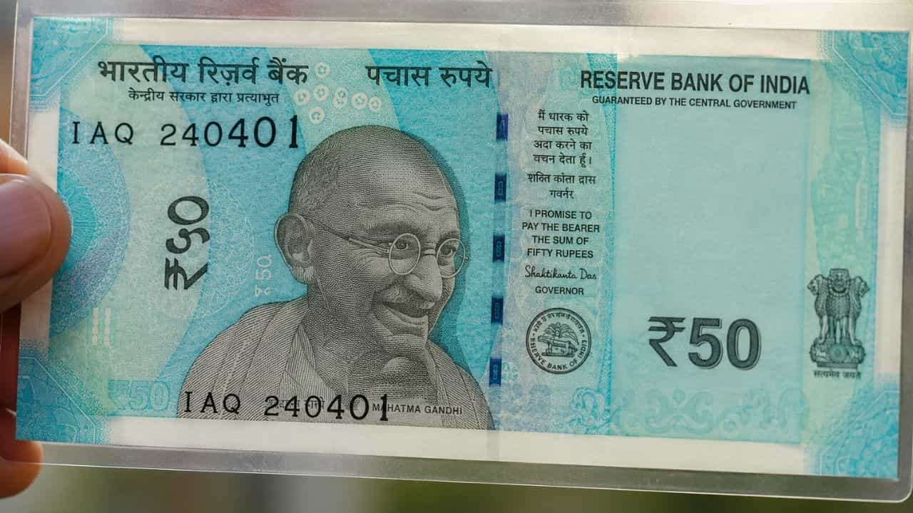 RBI Polymer Notes: ২০২৭ সালেই RBI আনছে পলিমার নোট, প্রথম কত টাকার নোট চালু করা হবে? RBI Polymer Notes: ২০২৭ সালেই RBI আনছে পলিমার নোট, প্রথম কত টাকার নোট চালু করা হবে?