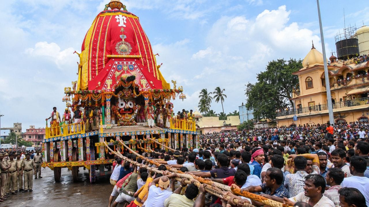 Rathyatra: রথের দড়ি টানলে কী কী হয় জানেন? শাস্ত্র বলছে…