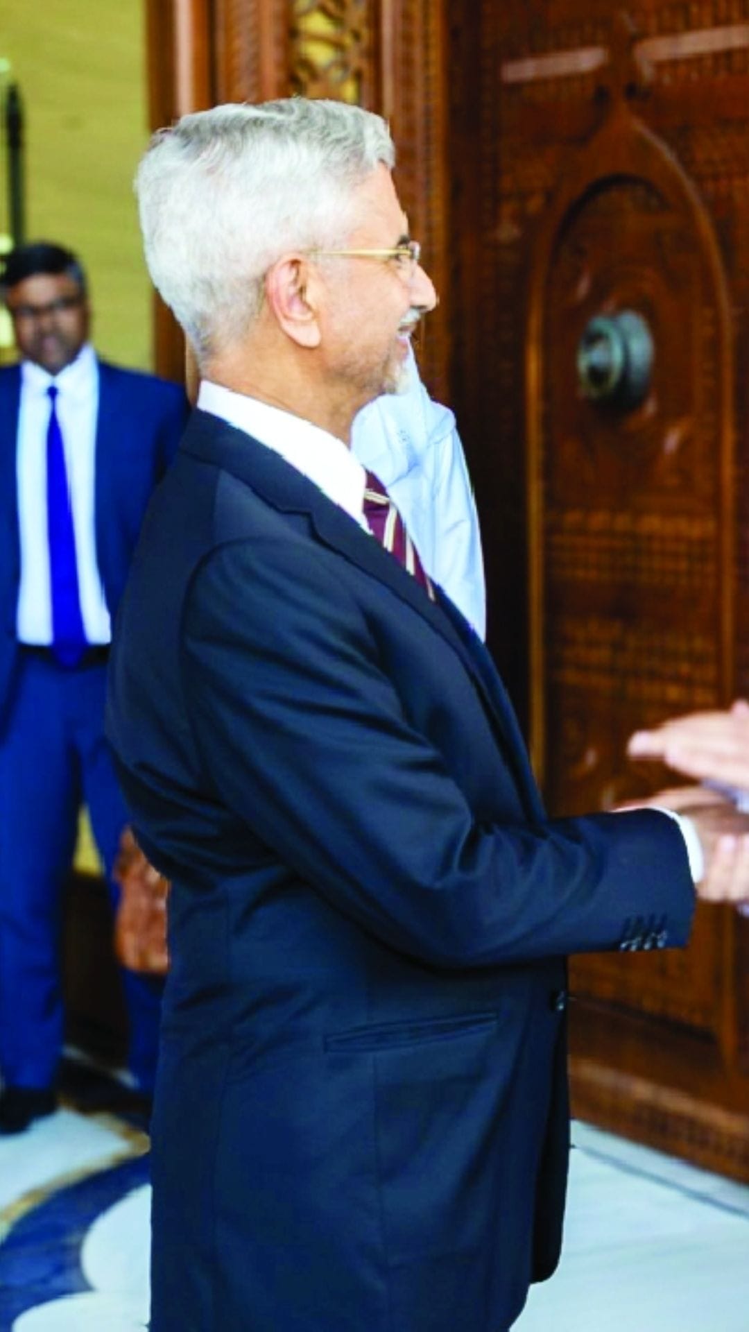 S Jaishankar thanked Qatar PM: ইরানের হামলার মধ্যেও কাতার থেকে গ্যাস সরবরাহ বন্ধ হবে না, কাতারের শীর্ষমহল থেকে আশ্বাস পেয়েছেন জয়শঙ্কর