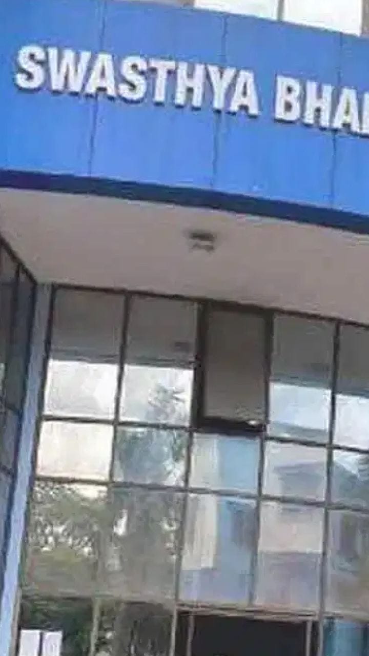 স্বাস্থ্যভবনে সারপ্রাইজ ভিজিট মুখ্যমন্ত্রীর