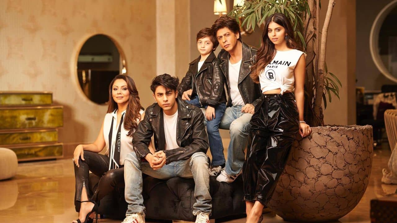 Shahrukh Khan: ১৮ কোটির ‘মন্নত’ এখন ৩০০ কোটির! জানেন কীভাবে দাম বাড়ল শাহরুখের এই প্রাসাদের?