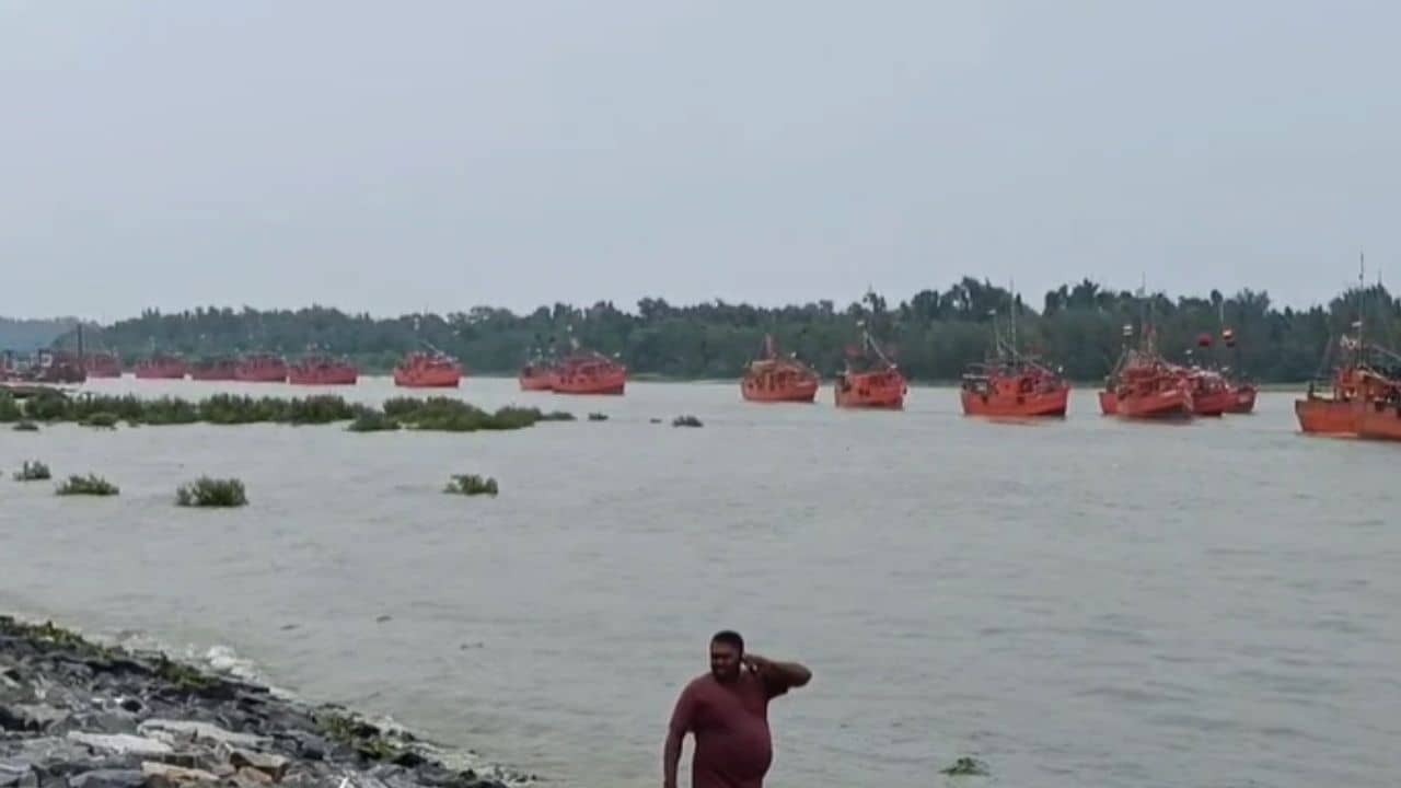 Digha-Shankarpur: ভারতের উপকূল রক্ষীবাহিনীর সঙ্গে যোগাযোগ, দিঘায় মাঝ সমুদ্রে নিখোঁজ ১৫