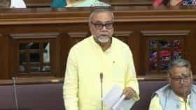 'হ্যাঁ অন্তর্বাস শিল্প দিয়ে শুরু করেছি', কেন বললেন শিল্পমন্ত্রী তাপস?