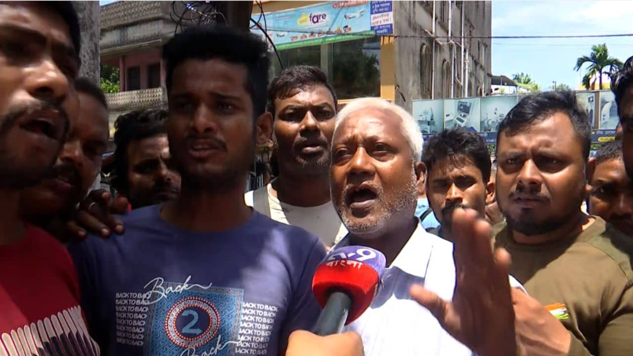 Toto Drivers: আমরা কি তবে বাড়ির ছাদে গাড়িটা চালাব?, এবার বাংলার টোটো চালকের জন্য বড় নির্দেশ, শুনেই রাস্তায় নেমে পড়লেন চালকরা