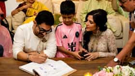 ড্যাডি, পাপা নাকি আব্বাজান! জানেন আমিরকে কী বলে ডাকছে গৌরীর সন্তান?