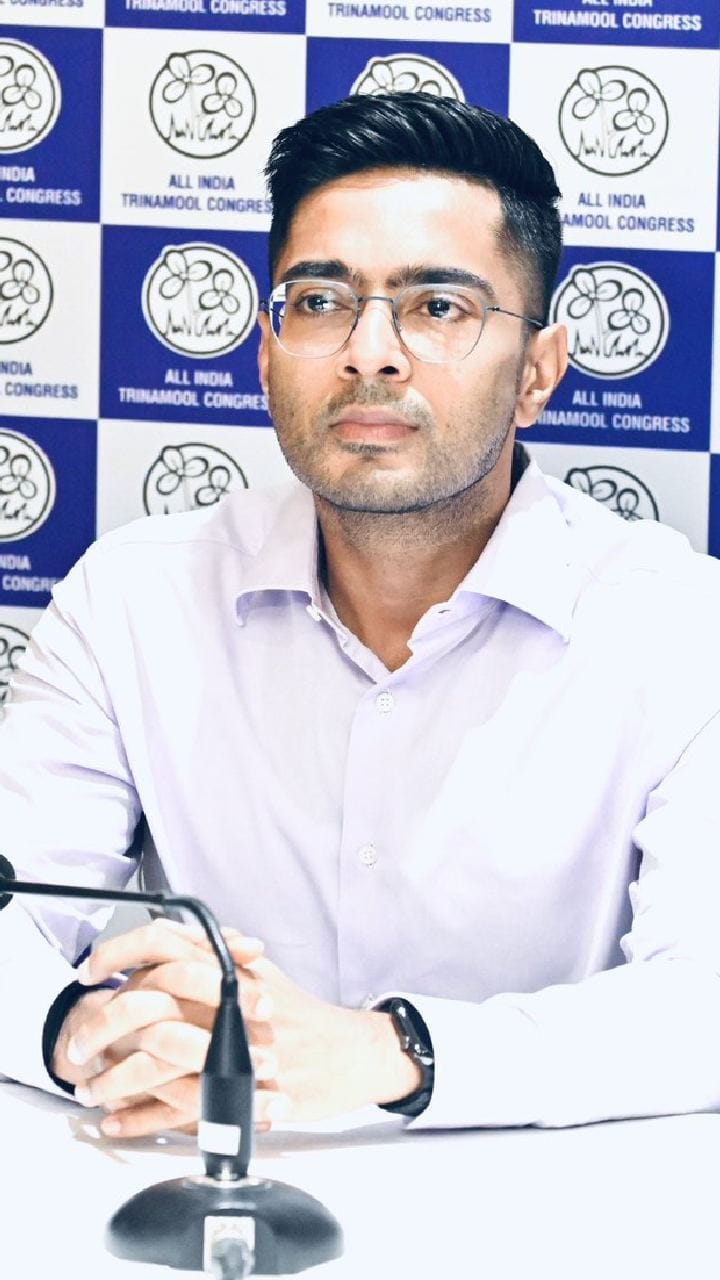 ফের হাইকোর্টে ধাক্কা অভিষেকের, এবার হারালেন রক্ষাকবচ...