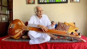 গুরুপূর্ণিমার পূণ্যতিথিতে প্রয়াত পণ্ডিত অমিয়রঞ্জন বন্দ্যোপাধ্যায়