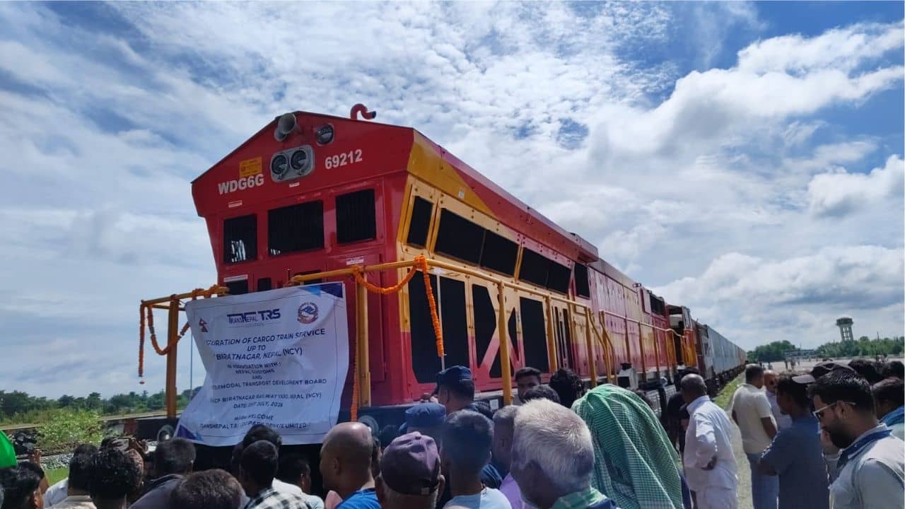 India-Nepal Rail Trade: এবার নেপালে পৌঁছে গেল ভারতের প্রথম বাণিজ্যিক মালবাহী ট্রেন, ইতিহাসে উঠল কলকাতার নাম
