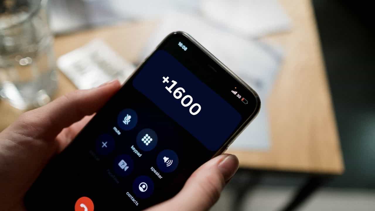 +1600 নম্বর থেকে লাগাতার ফোন আসায় বিরক্ত? এই নম্বর নিয়ে বড় আপডেট দিল TRAI +1600 নম্বর থেকে লাগাতার ফোন আসায় বিরক্ত? এই নম্বর নিয়ে বড় আপডেট দিল TRAI
