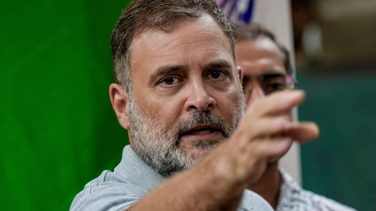 Rahul Gandhis Big Claim: ইস্তফা দেবেন না, ধর্মেন্দ্র প্রধানকে নিয়ে অন্য প্ল্যান সরকারের? বড় দাবি রাহুল গান্ধীর