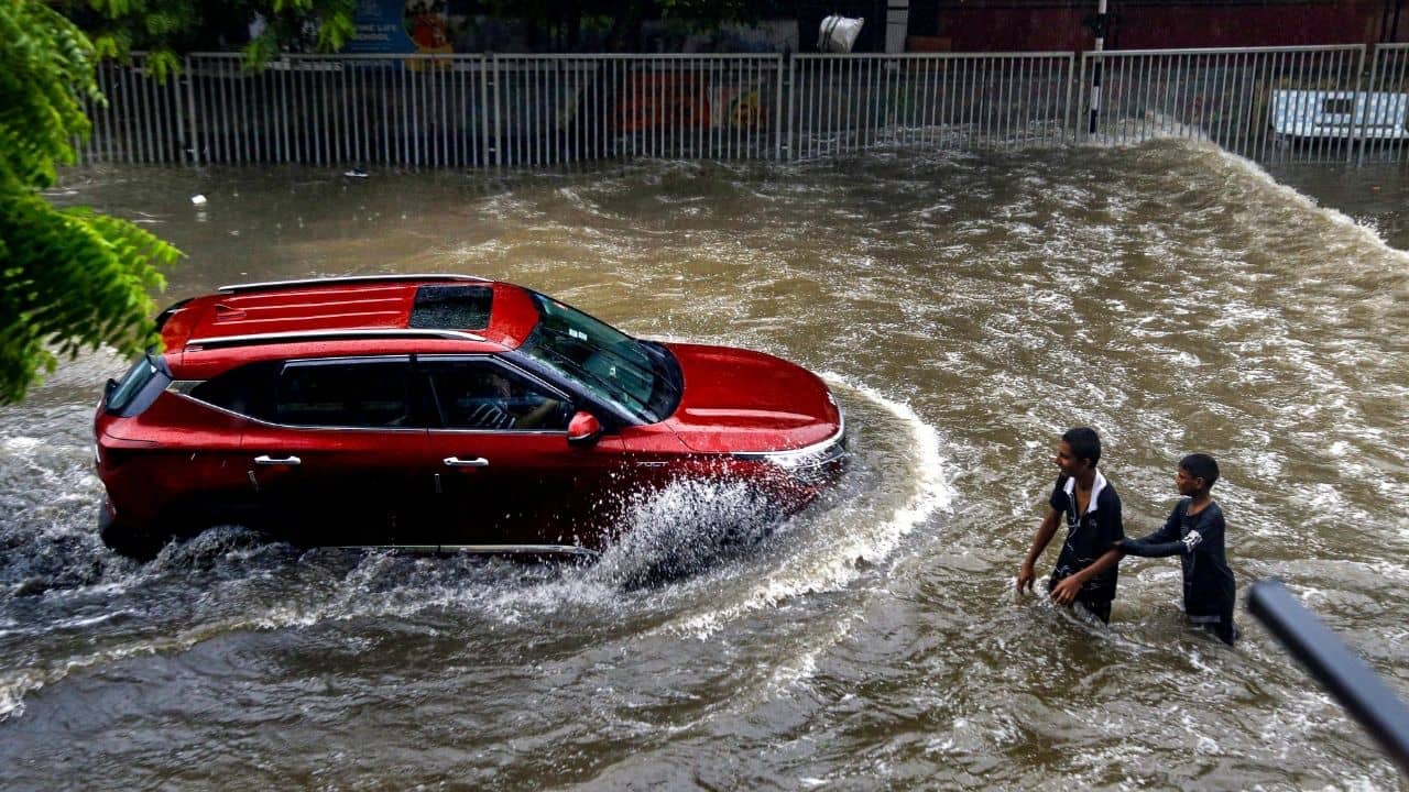 West Bengal Weather Update: কলকাতাও ভাসবে! জারি হয়ে গেল অ্যালার্ট, অতি ভারী বৃষ্টি কোথায় কোথায়, জানুন লেটেস্ট আপডেট