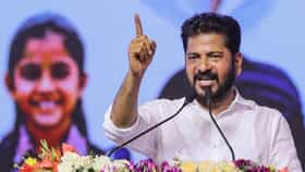 ২১ বছরে লড়তে পারবেন MLA-MP পদে? বিধানসভায় প্রস্তাব মুখ্যমন্ত্রীর