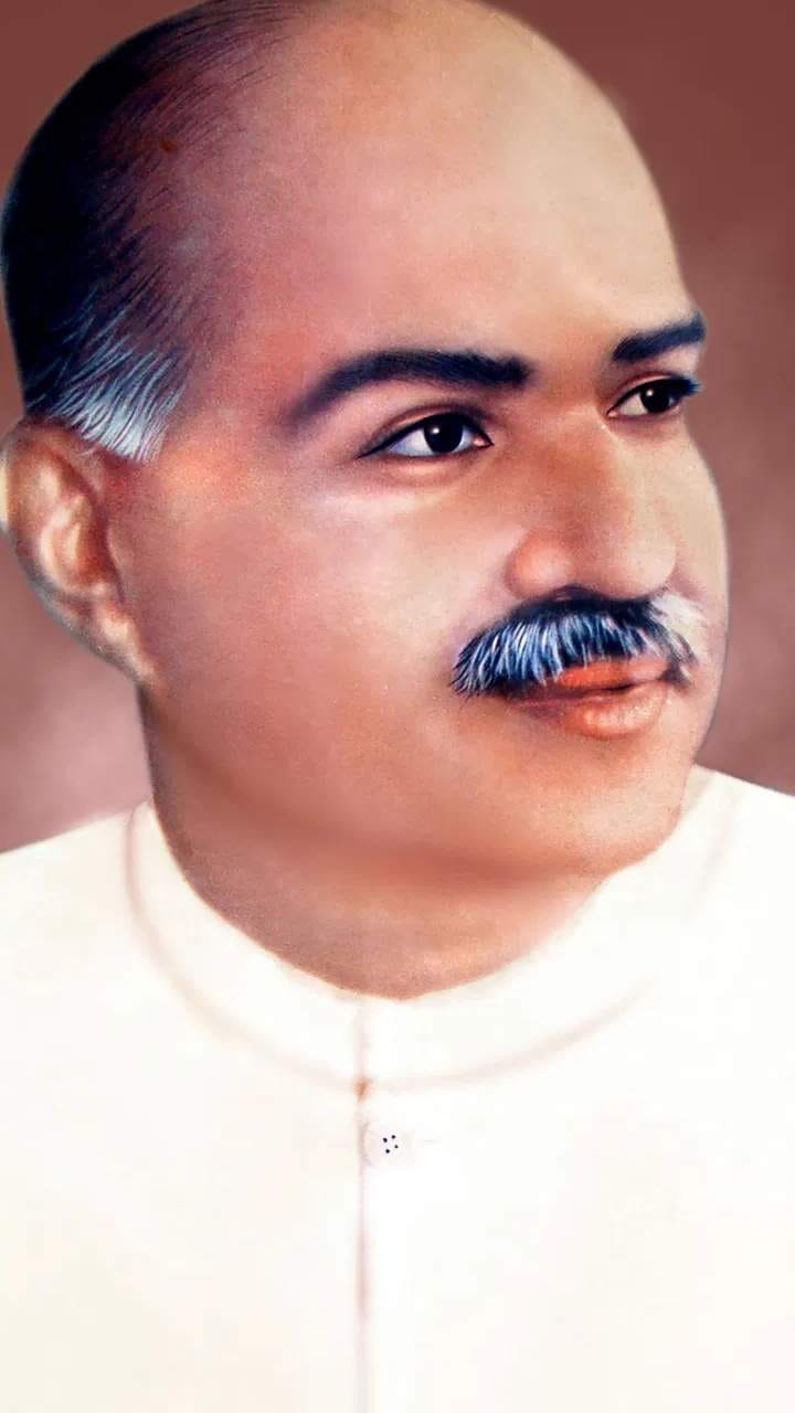 রেড রোডে শ্যামাপ্রসাদ মুখোপাধ্যায়ের মূর্তিতে মাল্যদান মুখ্যমন্ত্রী ও শুভেন্দু অধিকারীর