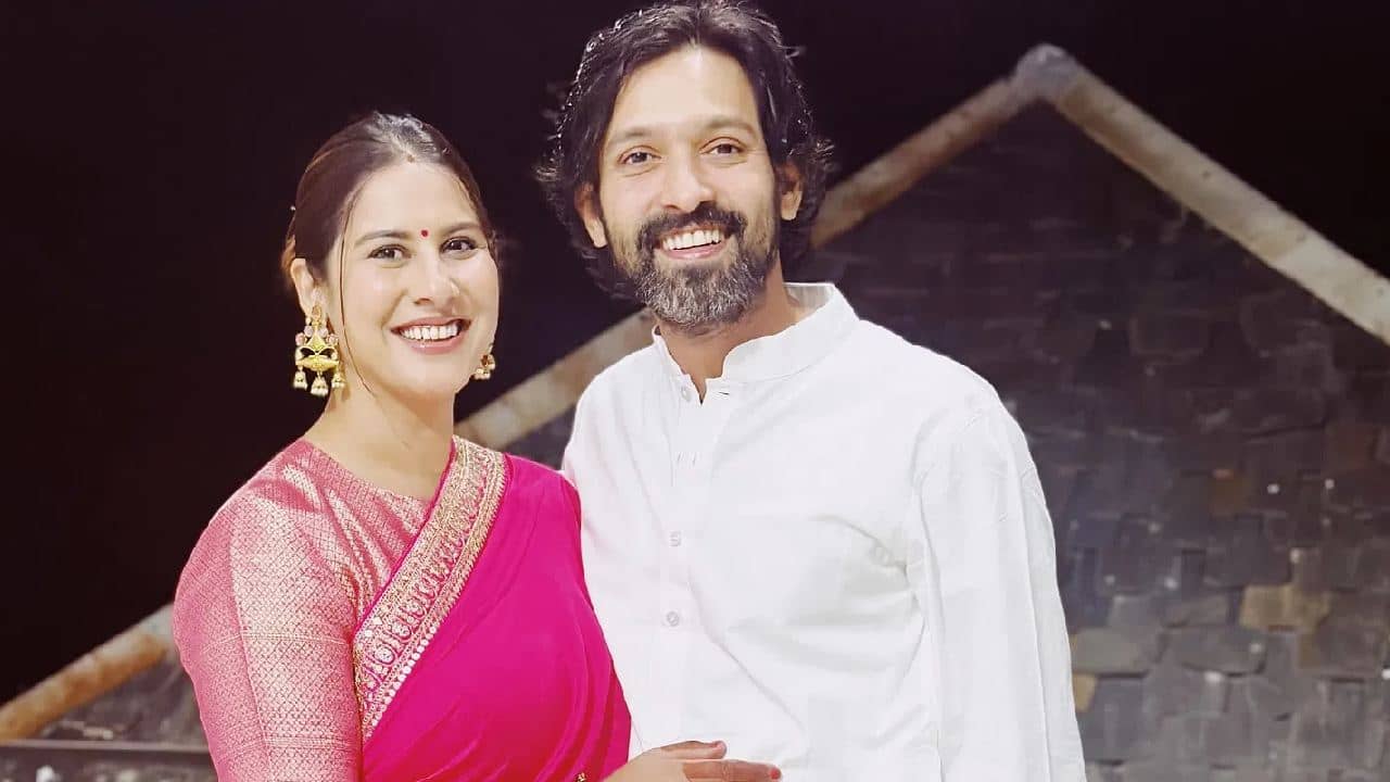 Vikrant Massey: প্রাক্তন মানেই ‘রেড ফ্ল্যাগ’! প্রেম ও বিয়ে টিকিয়ে রাখার টিপস দিলেন বিক্রান্ত