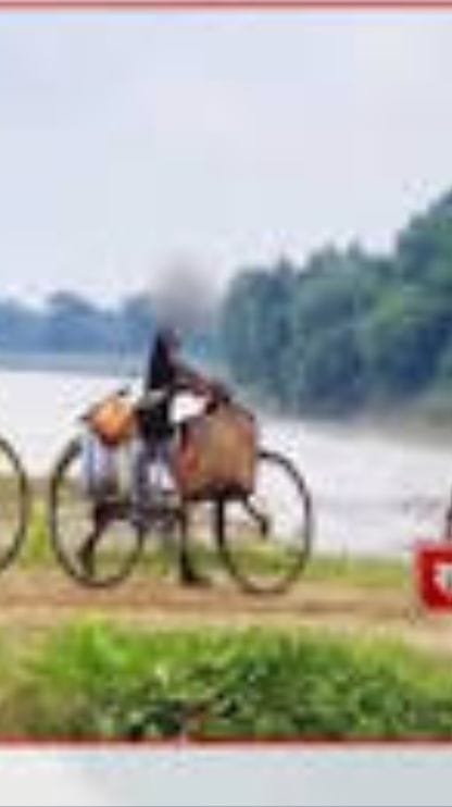 বাজারের ব্যাগে চোলাই! কাদের দিয়ে পাচার চলছে দেখুন