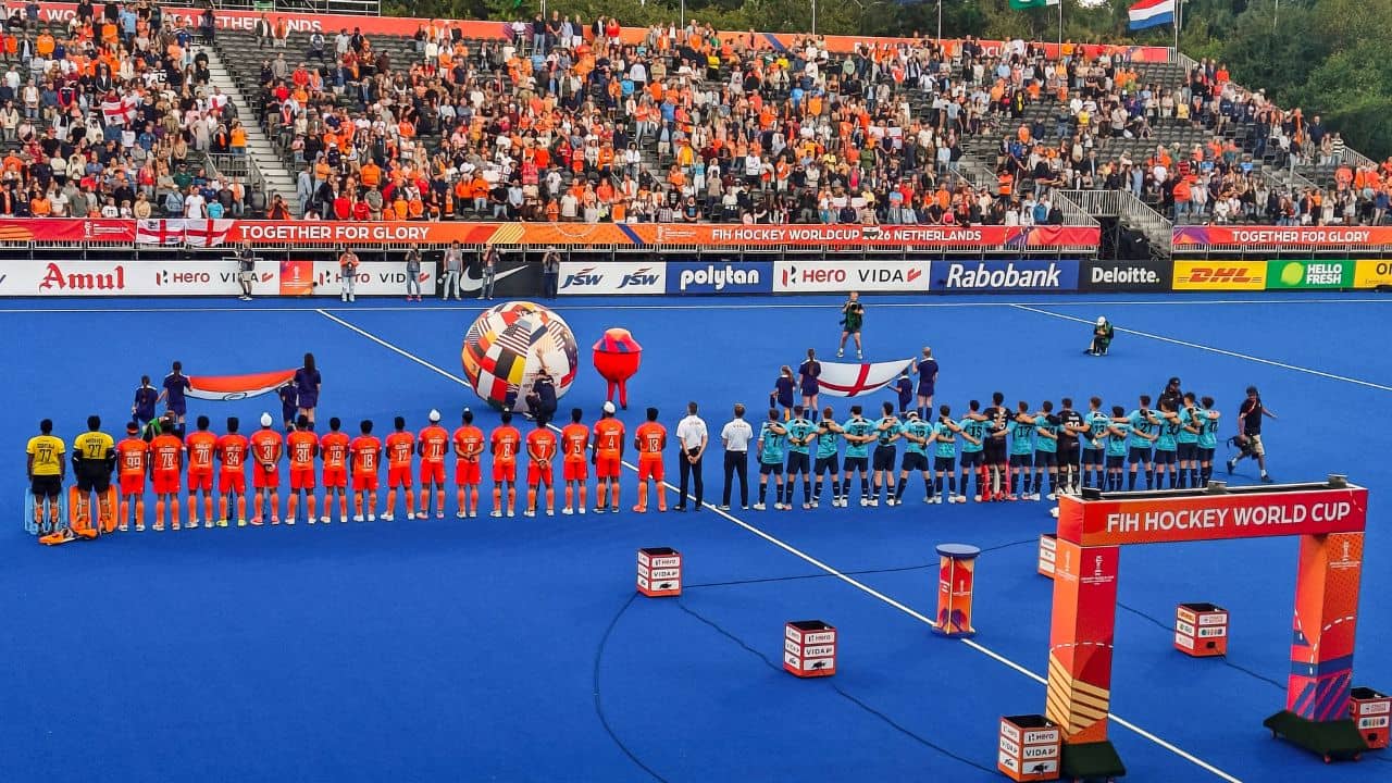 Hockey World Cup: লিড নিয়েও হার ভারতের, ইংল্যান্ডের কাছে ২-৪ হারে বিপাকে হরমনপ্রীতরা!